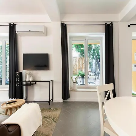 Patio Do Duarte * Lisboa